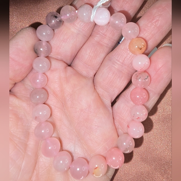 8mm Pink Cherry Quartz Bracelet 🍒🌸 - Picture 4 of 6